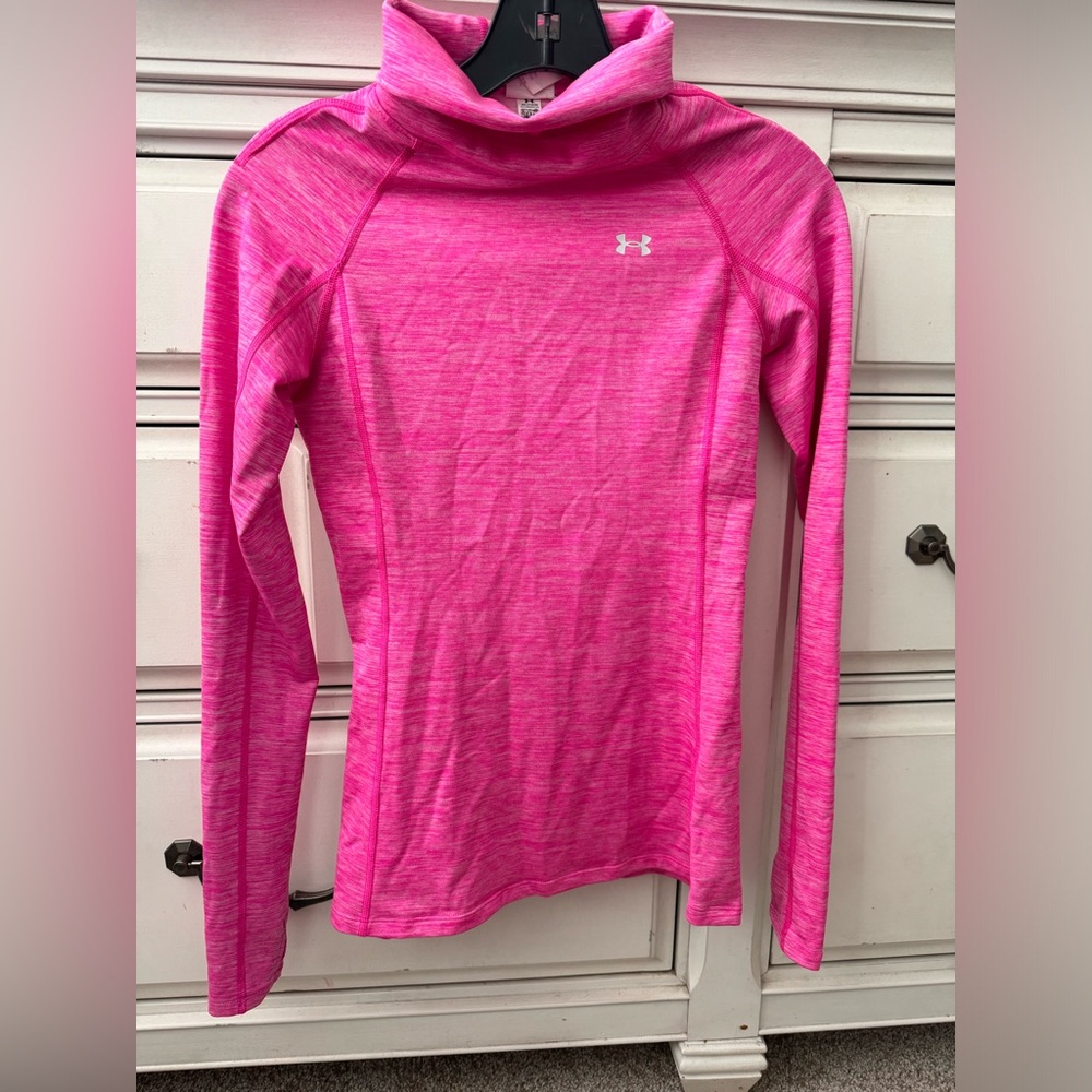 UNDERARMOUR LONG SLEEVE 🩷